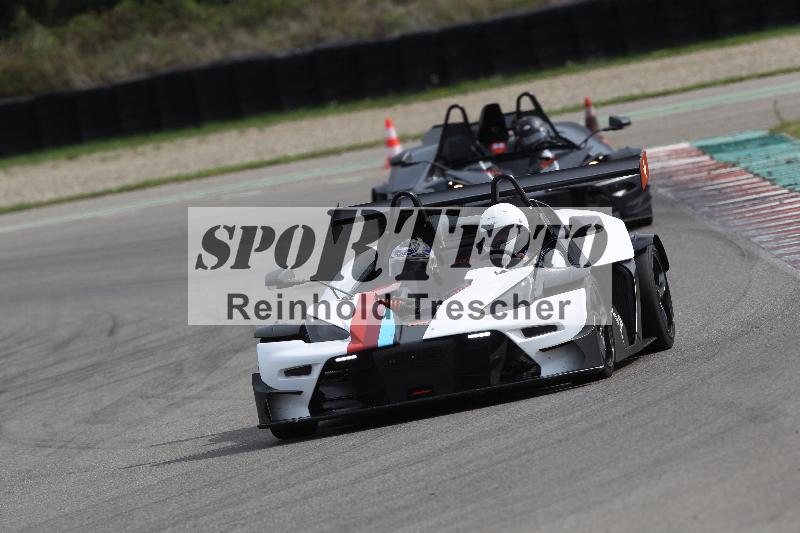 /Archiv-2022/58 30.08.2022 Caremotion  Auto Track Day ADR/Gruppe rot/unklar